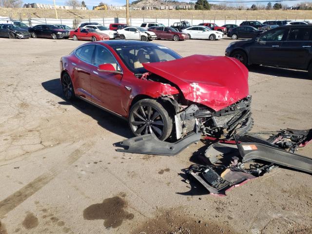 Tesla Model s (2016)