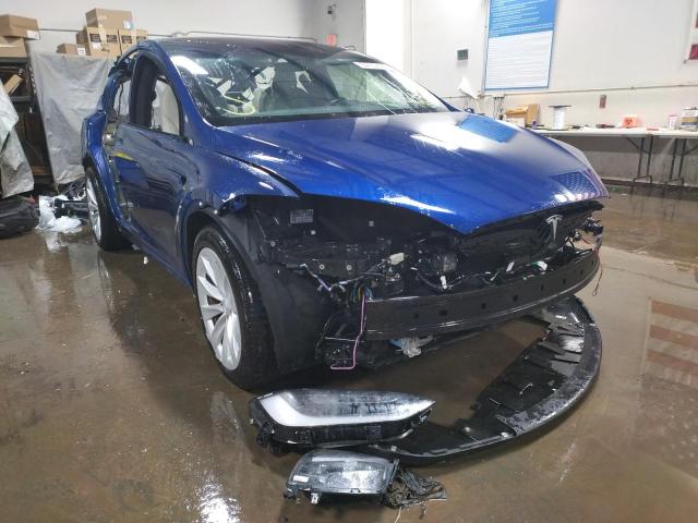 Tesla Model x (2020)