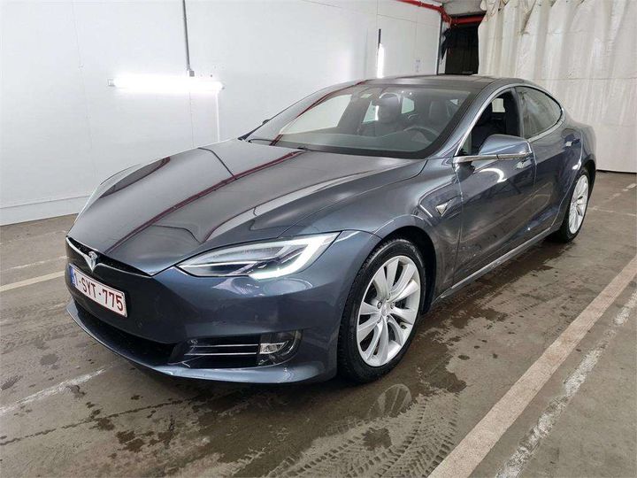 Tesla Model s (2017)