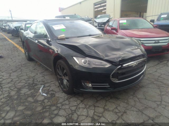 Tesla Model s (2013)