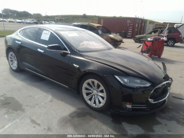 Tesla Model s (2016)