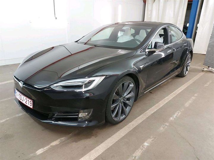 Tesla Model s (2017)
