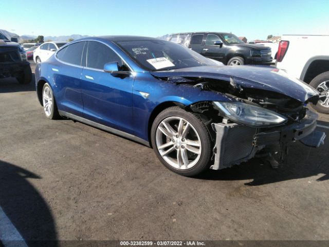 Tesla Model s (2015)
