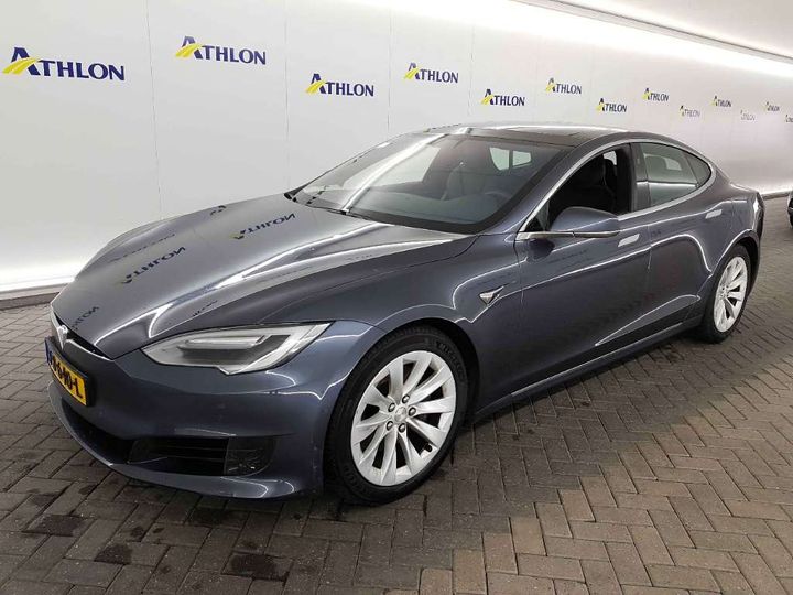 Tesla Model s (2017)