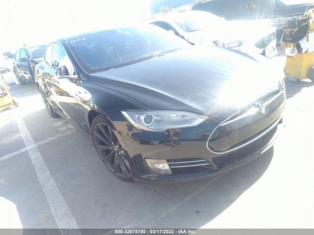 Tesla Model s (2015)