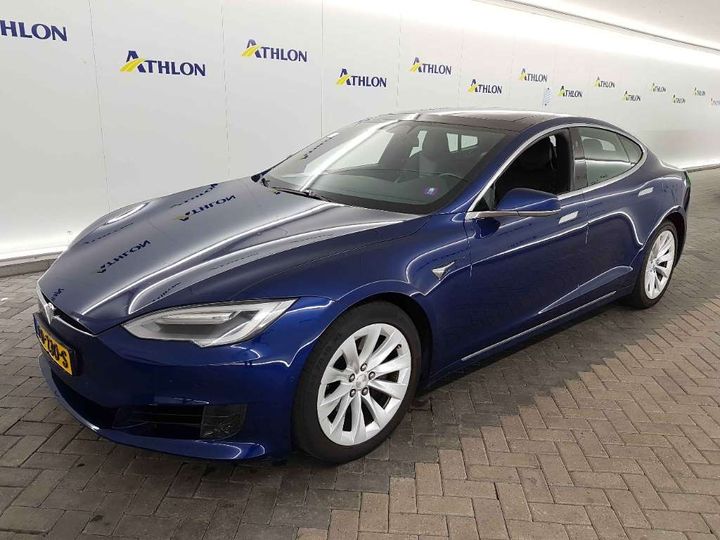 Tesla Model s (2017)
