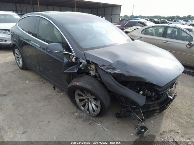 Tesla Model x (2016)