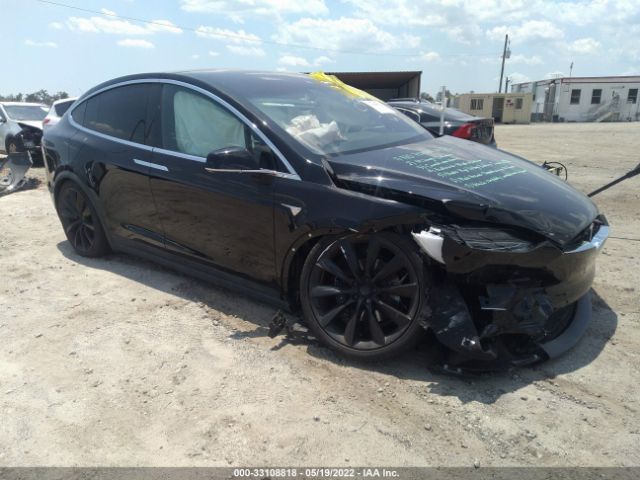 Tesla Model x (2021)