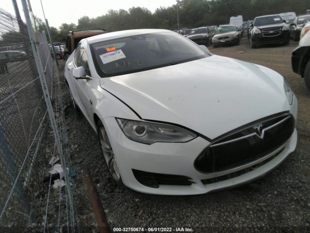 Tesla Model s (2015)