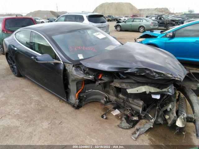 Tesla Model s (2015)