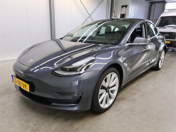 Tesla 3 (2019)