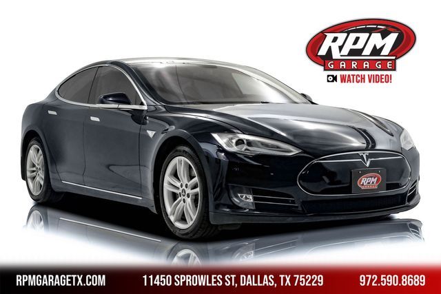 Tesla Model s (2013)