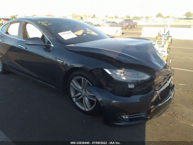 Tesla Model s (2016)