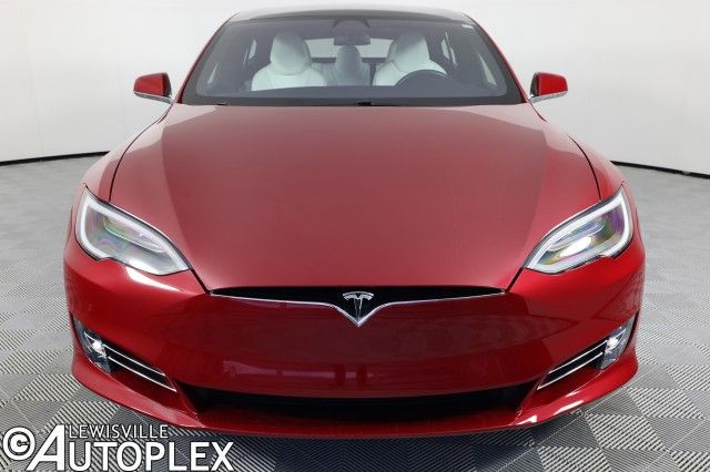 Tesla Model s (2018)