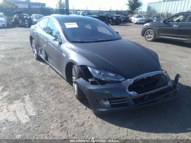Tesla Model s (2015)