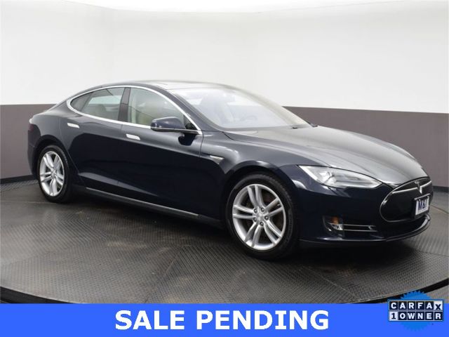 Tesla Model s (2013)