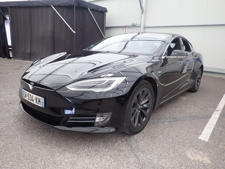 Tesla Model s (2018)