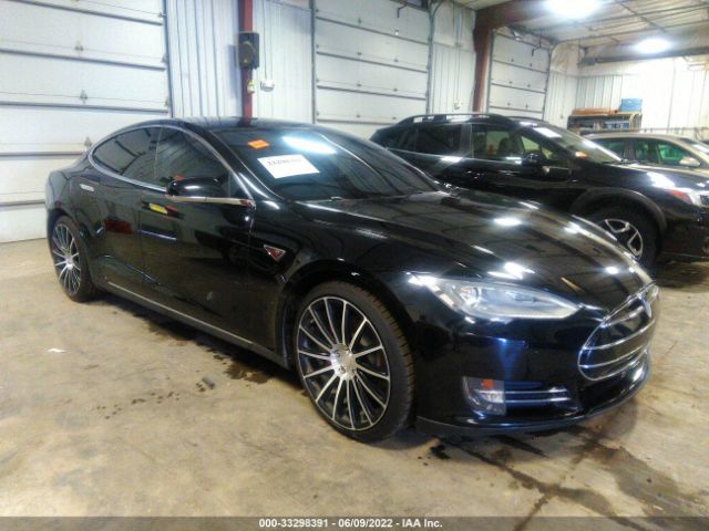 Tesla Model s (2015)