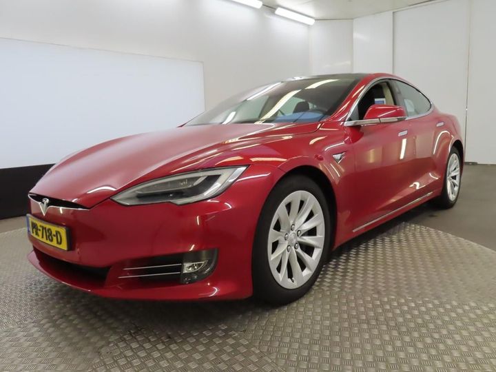 Tesla Model s (2017)