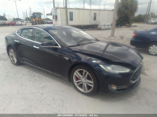 Tesla Model s (2015)