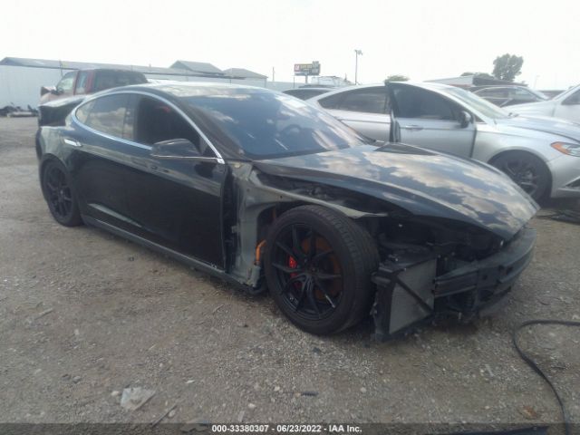 Tesla Model s (2016)