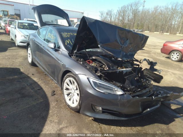 Tesla Model s (2019)