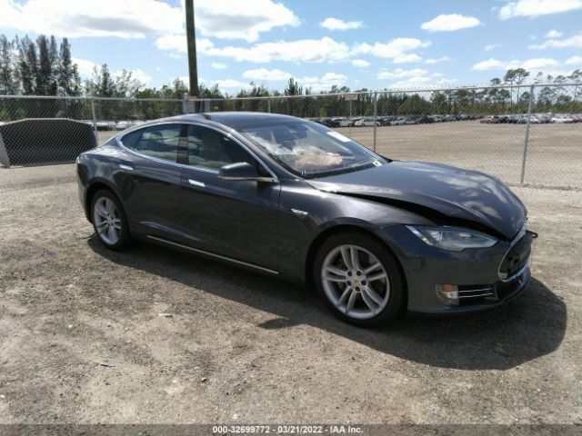 Tesla Model s (2016)