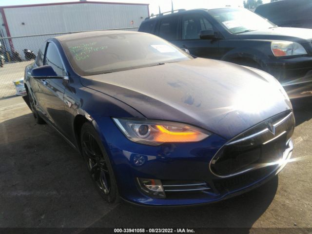 Tesla Model s90d (2016)