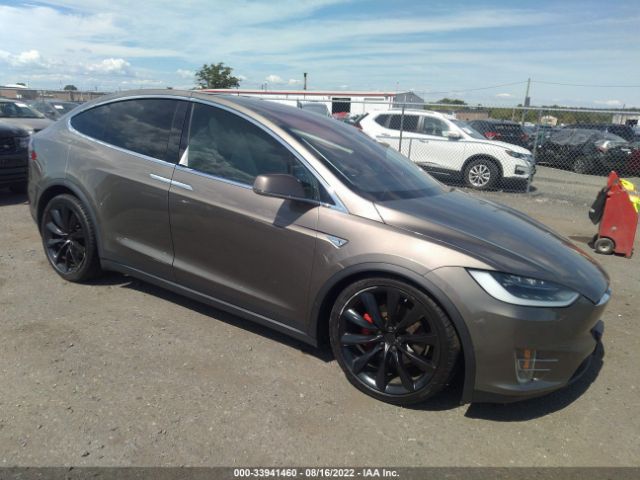 Tesla Model x (2016)
