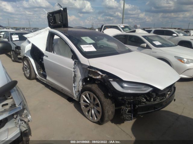 Tesla Model x (2021)