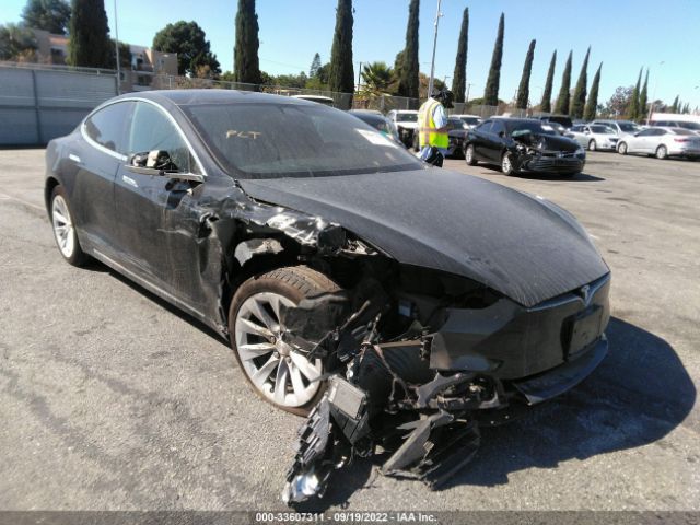 Tesla Model s (2017)