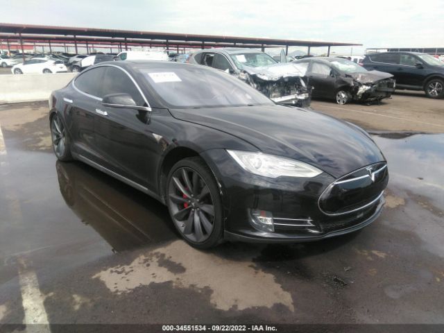 Tesla Model s (2016)