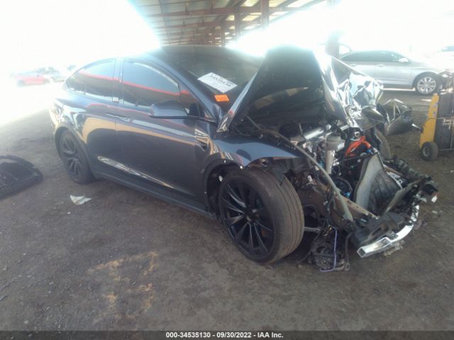 Tesla Model x (2022)