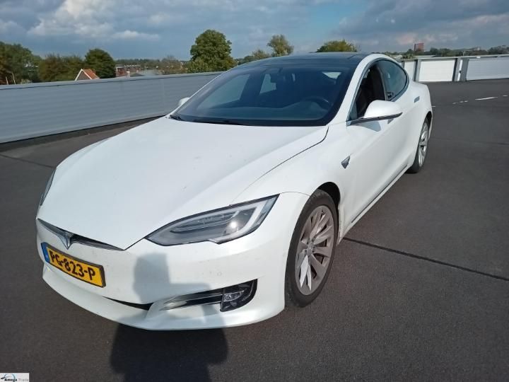 Tesla Model s (2017)