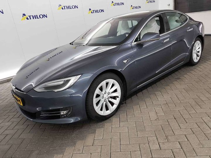 Tesla Model s (2017)