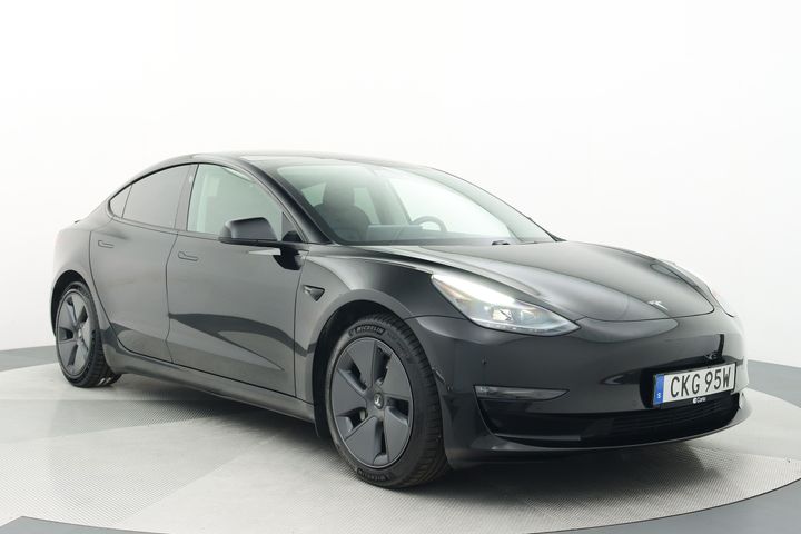 Tesla Model 3 long range (2021)