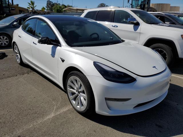 Tesla Model 3 (2022)