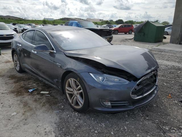 Tesla Model s 85 (2015)