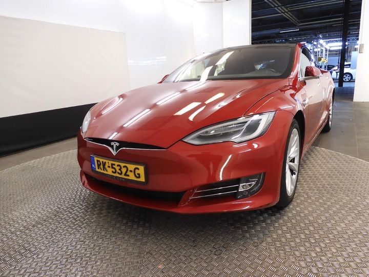 Tesla Model s (2017)