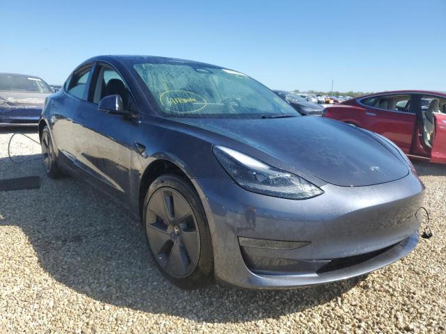 Tesla Model 3 (2022)