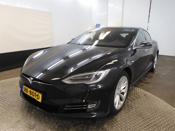 Tesla Model s (2018)