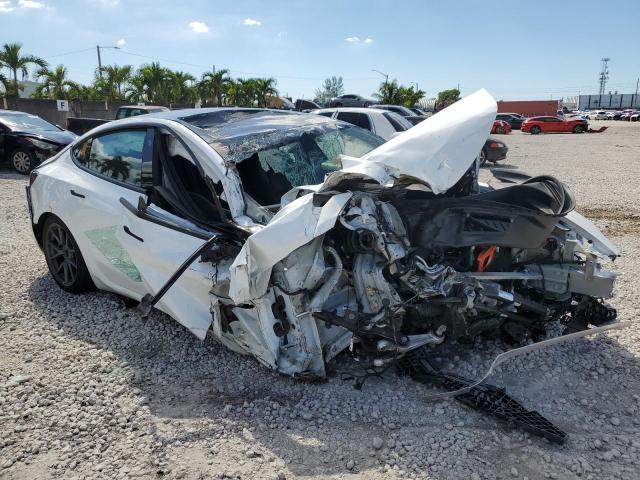 Tesla Model 3 (2022)