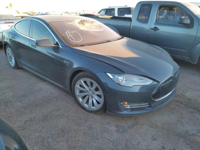 Tesla Model s (2015)