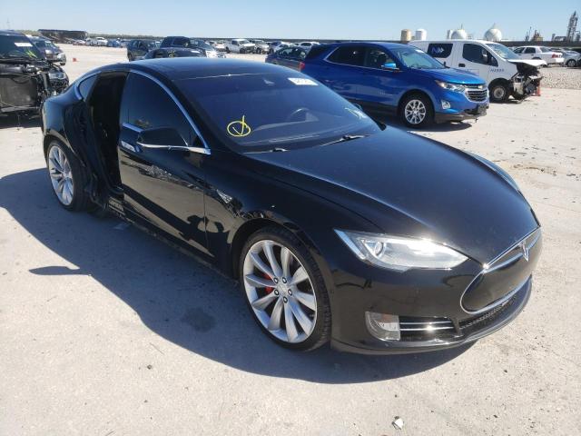 Tesla Model s 85 (2015)