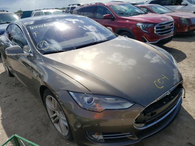 Tesla Model s (2015)
