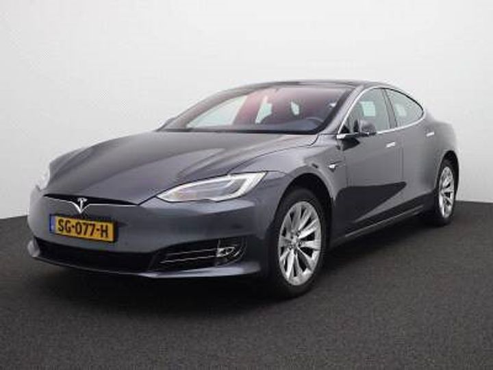 Tesla Model s (2018)