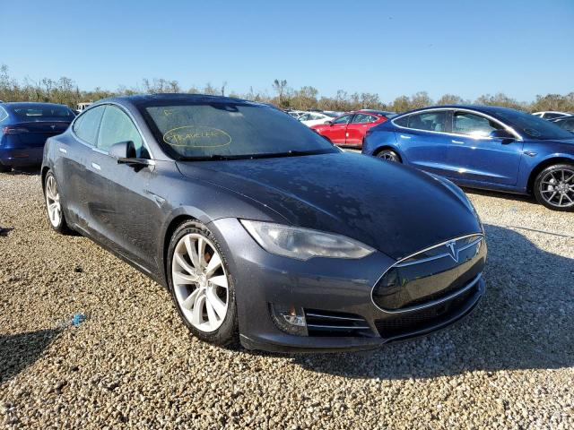 Tesla Model s (2015)