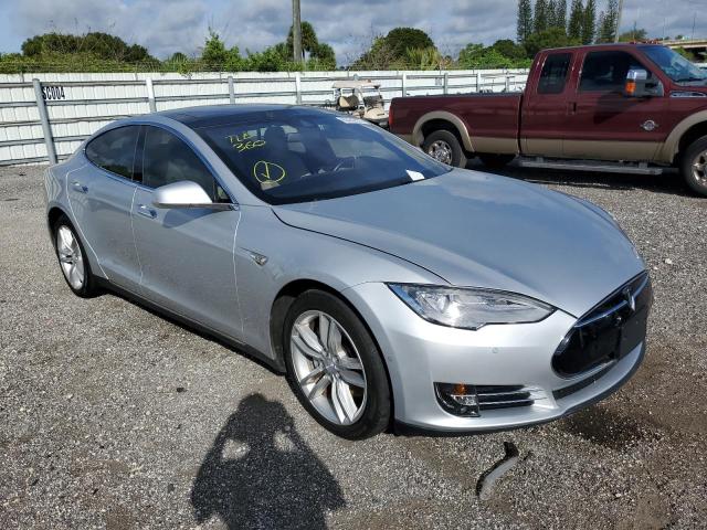 Tesla Model s (2016)