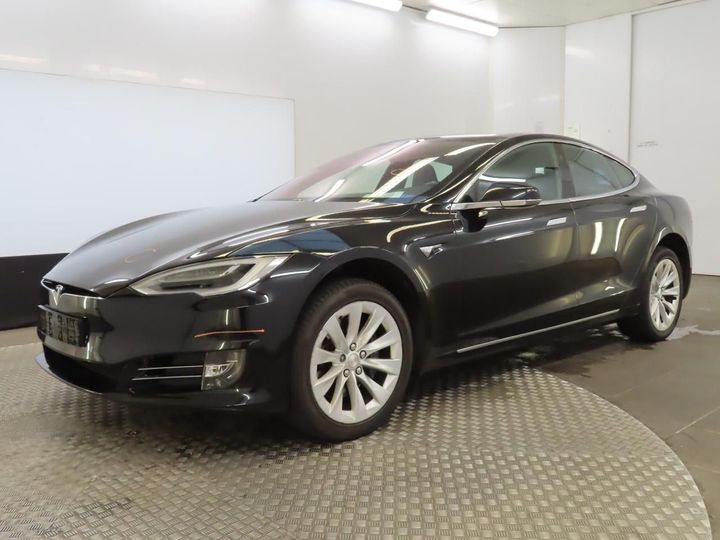 Tesla Model s (2018)