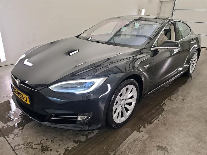 Tesla Model (2017)